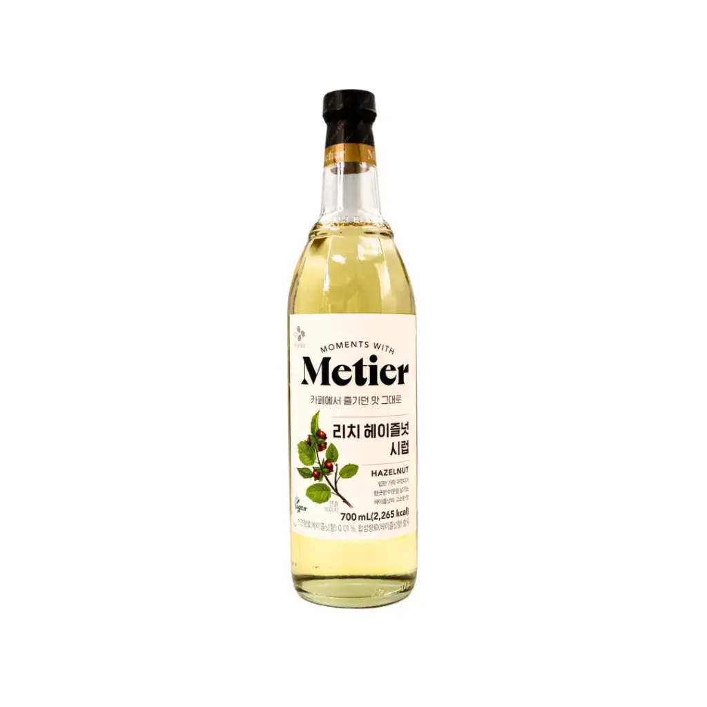 RICH HAZELNUT SYRUP 750ML                              شراب البندق الغني 750 مل                                             