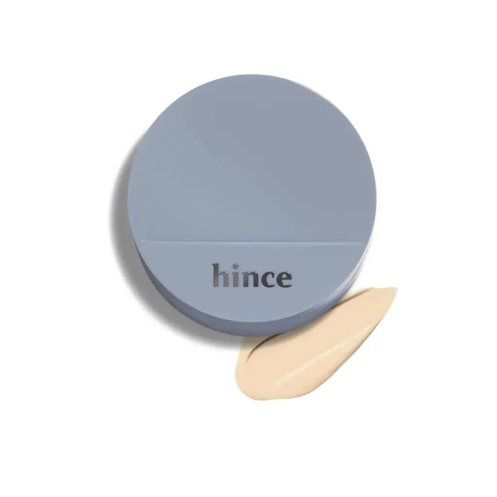 HINCE SECOND SKIN MESH MATTE CUSHION #17  PORCELAIN وسادة هينس سيكند سكين شبكية غير لامعة رقم 17 من البورسلين                                                   