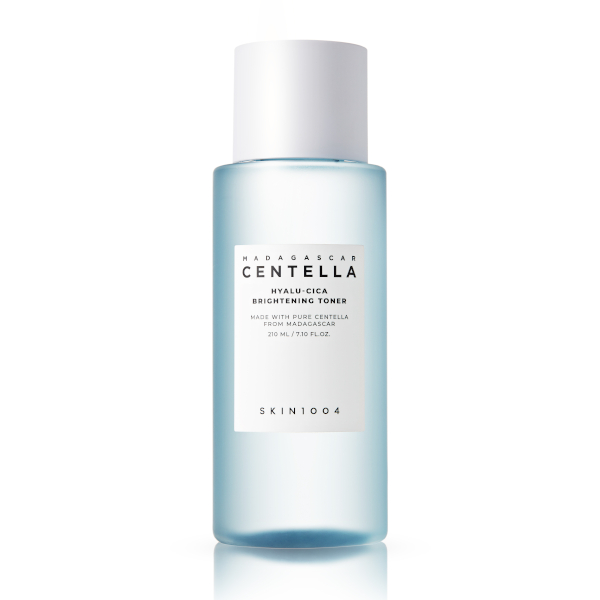 SKIN1004 MADAGASCAR CENTELLA HYALU-CICA BRIGHTENING TONER 210ML SKIN1004 تونر مدغشقر سينتيلا هيالو-سيكا لتفتيح البشرة 210 مل