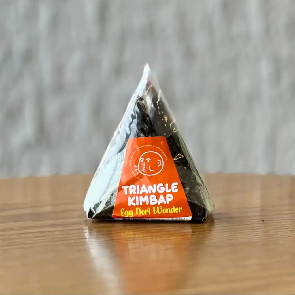AJIATTIC TRIANGLE KIMBAP EGG NORI مثلث أجياتيك كيمباب بيض نوري