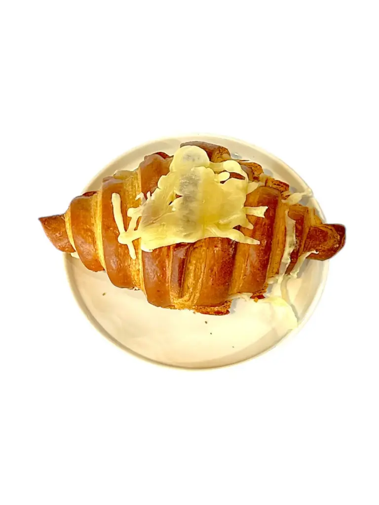 AJIATTIC - CHEESE CROISSANT  أجياتيك - كرواسون بالجبن